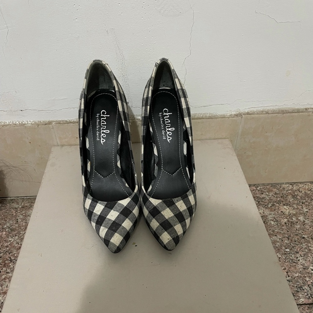 Shoe